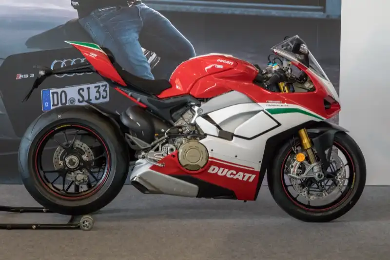 Ducati Panigale V4, référence de la moto sportive 1000 cc