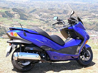 Fiches techniques voitures, motos et scooters