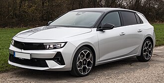 Peugeot 308 face à Opel Astra